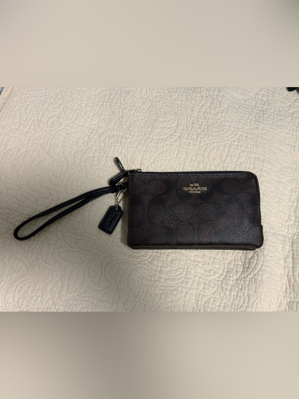 Coach Brown Double Zip Signature Wristlet w/hangtag! NWOT!